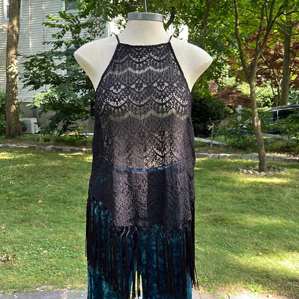 Forever 21 lace fringe top